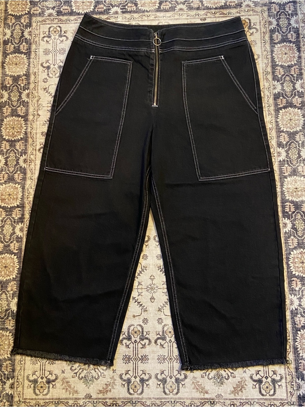 ASOS Cropped Wide Leg Jeans Patch Pockets Zipper Pull Black Womens Size 20/32
